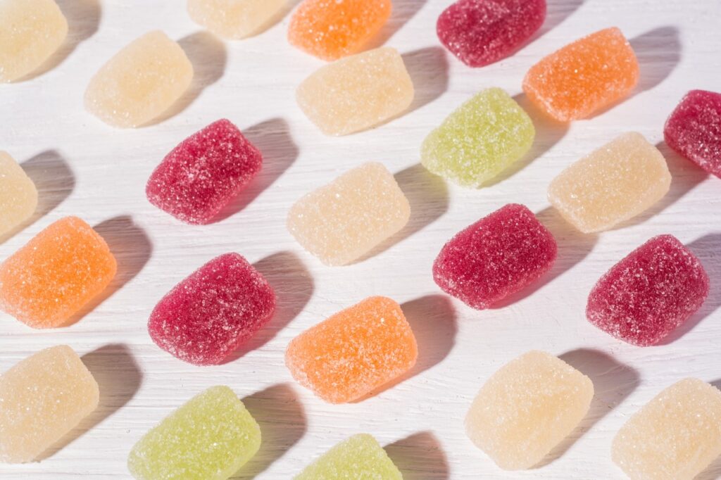 How Thc gummies influence artistic expression?